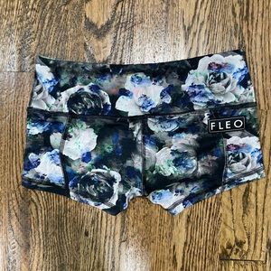 LRC Fleo Shorts